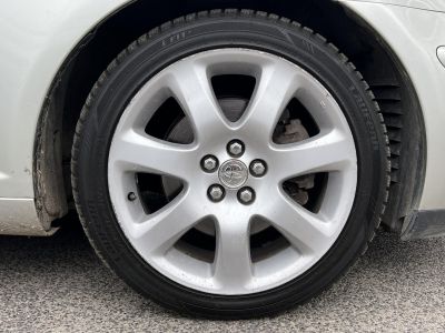 TOYOTA AVENSIS 2.0 Sol Executive (Automata) Tempomat Digitklíma Ülésfűtés Bőr Téli-nyári gumi!