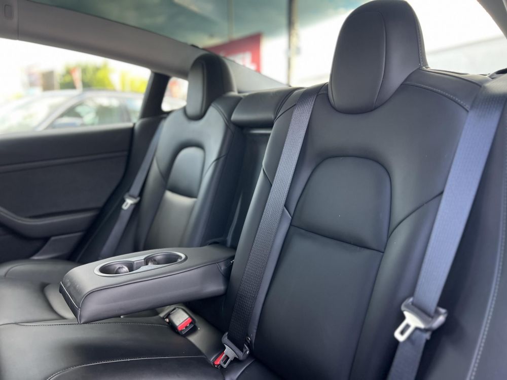 TESLA MODEL 3 Long Range AWD (Automata) Gyári akku és hajtásgarancia!