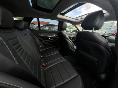 MERCEDES-BENZ E 220 d 4Matic 9G-TRONIC Magyar. áfás. LED Burmester Holttér 360kamera Napfénytető Sávtartó