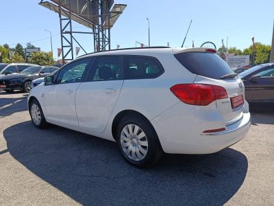 OPEL ASTRA J 1.6 Enjoy M.o.-i. Klíma Tempomat Bluetooth Esőszenzor! 7-8L/100km