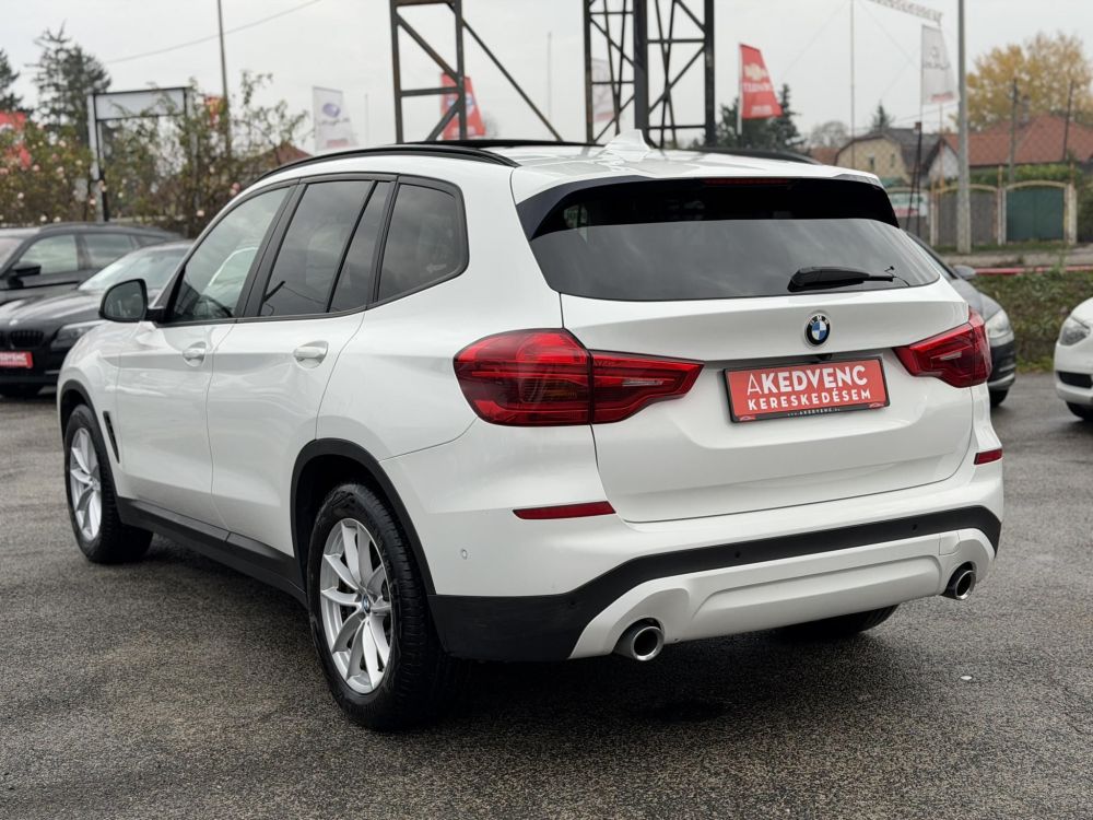 BMW X3 xDrive20d (Automata) M.o-i. Sérülésmentes. Panorámatető. 99e km