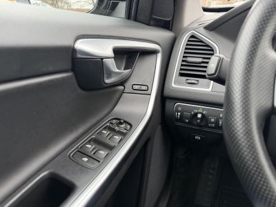 VOLVO XC60 2.0 D [D4] Momentum Geartronic FWD 155e km. Magyarországi Navi Memória Tempomat Ülésfűtés PDC Bluetooth