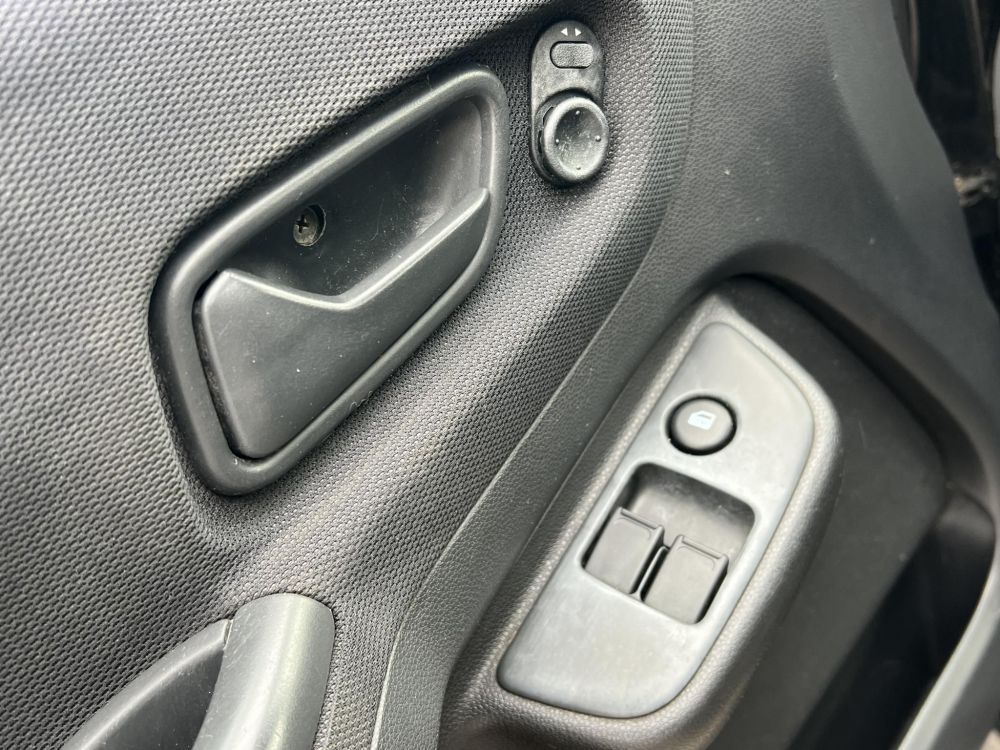 SUZUKI IGNIS 1.3 GLX AC Magyarországi. klíma. ülésfűtés. vonóhorog. 4 évszakos gumik!