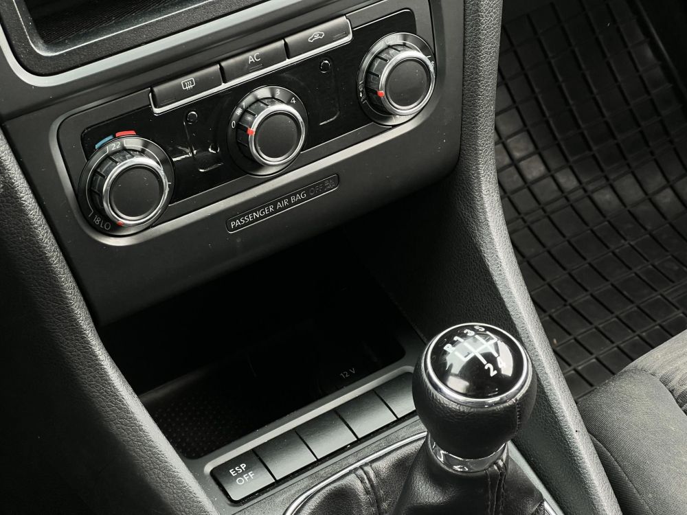 VOLKSWAGEN GOLF VI 1.4 Trendline klima