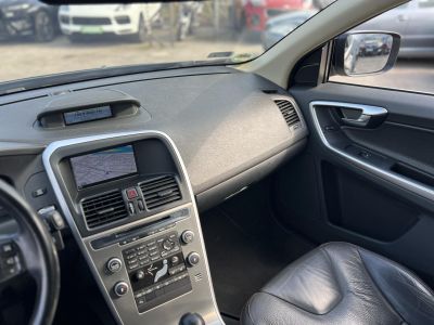 VOLVO XC60 2.4 D DRIVe Momentum Frissen szervizelt. magasan felszerelt. vezérlés cserélve!