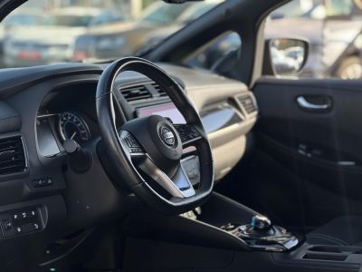 NISSAN LEAF N-Connecta 40kWh (Automata) 60e km. 270km hatótáv. keyless. 360 kamera. első-hátsó ülésfűtés. téli-nyári!
