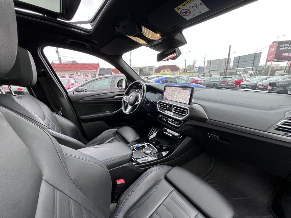 BMW IX3 73,9kWh M-sport Carplay Panoráma tető! ÁFÁS-ÁR!