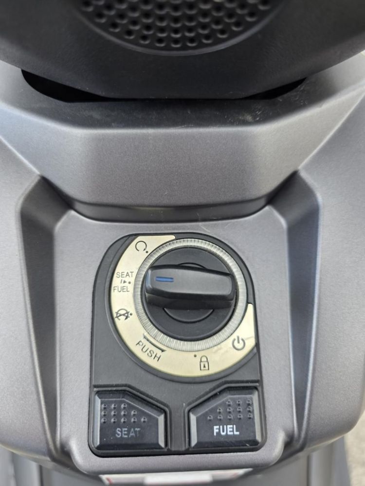 KEEWAY VIESTE 125 Gyorsabb. mint a reggeli kávé-és nem is hűl ki!