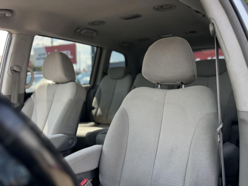 KIA CARNIVAL 2.9 CRDi EX (7 személyes ) klíma. tempomat. tolatókamera. tolatóradar. vonóhorog!
