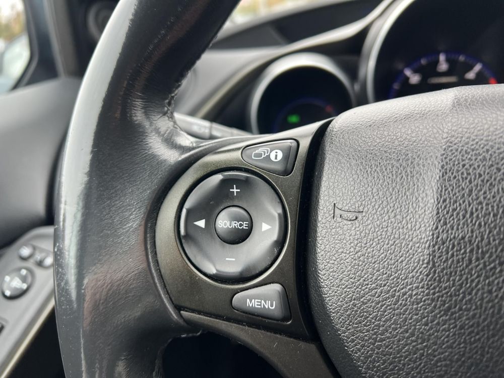 HONDA CIVIC 2.2 CTDi Executive Tempomat Kamera Vonóhorog Digitklíma 4-5L/100km!