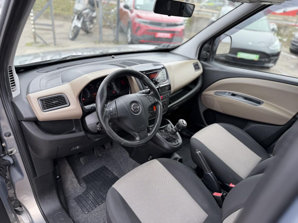 OPEL COMBO 1.6 CDTI L1H1 Enjoy 7 személyes M.o.-i. 1.tul. Márkaszervizelt. Téli-nyári kerék garnitúra!