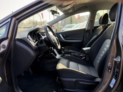 KIA CEE'D 1.4 CVVT EX 72e km. Tempomat Ülésfűtés Kamera Kormányfűtés Navi