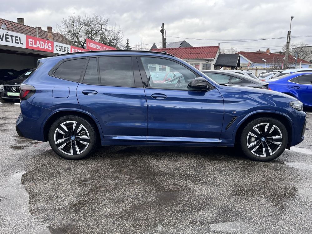 BMW IX3 73,9kWh M-sport Carplay Panoráma tető! ÁFÁS-ÁR!