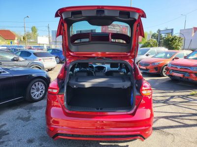 FORD FOCUS 1.5 EcoBoost ST-Line 96e km. M.o.-i. 1.tul. Navi Holttér Tempomat Keyless Ülésfűtés Kormányfűtés
