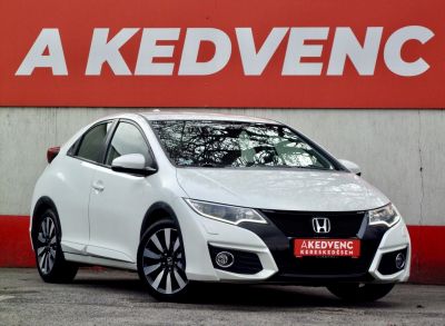 HONDA CIVIC 1.8 Elegance Navi (Automata) Kitűnő állapot! Magyarországi Ülésfűtés Tempomat Kamera Bluetooth