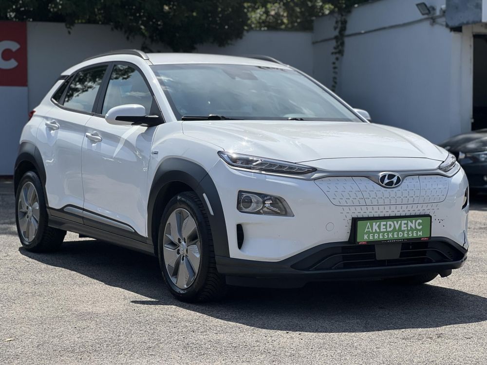 HYUNDAI KONA EV 64kWh Comfort 400+km hatótáv