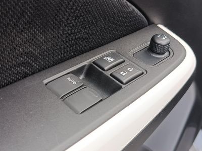 SUZUKI SWIFT 1.2 Dualjet GL+ M.o.-i. Klíma Bluetooth 129e km!