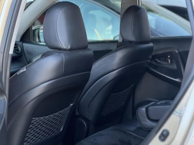 TOYOTA RAV 4 Rav4 2.0 4x4 Executive CVT Alcantara belső. kormányváltó. parkolóradar