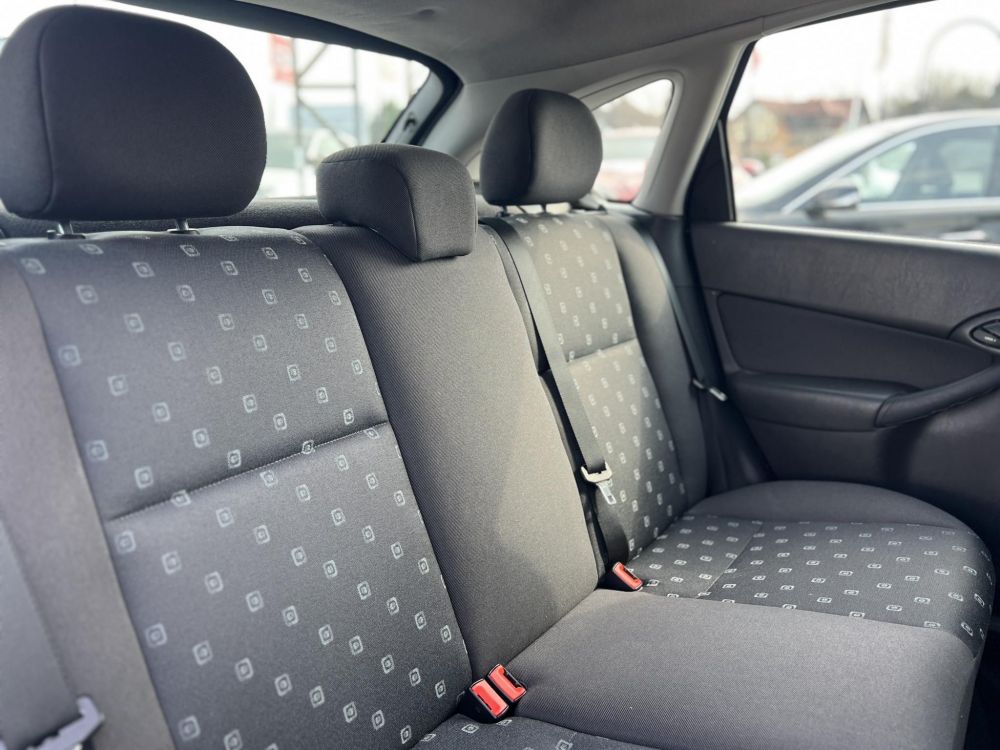 FORD FOCUS 1.4 Ambiente M.o.-i. 1.tul. Friss műszaki vizsga. Kifogástalan állapot!