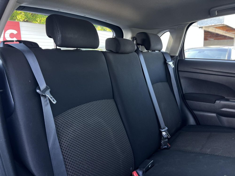 MITSUBISHI ASX 1.6 MIVEC Inform 2WD M.o.-i. teljes nagyszerviz után!