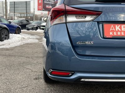 TOYOTA AURIS Touring Sports 1.8 HSD Active Trend+ (Automata) Élő hibrid garancia! Tempomat Ülésfűtés Kamera Keyless Bluetooth