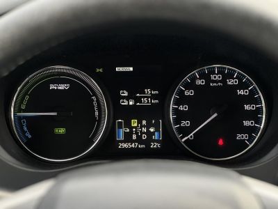 MITSUBISHI OUTLANDER 2.0 PHEV Instyle Navi 4WD CVT