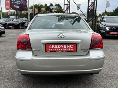 TOYOTA AVENSIS 2.0 Sol Executive (Automata) Tempomat Digitklíma Ülésfűtés Bőr Téli-nyári gumi!