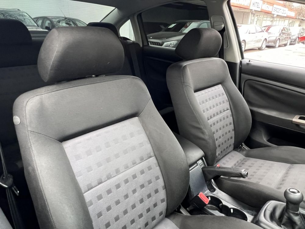 VOLKSWAGEN PASSAT 1.6 Comfortline Business