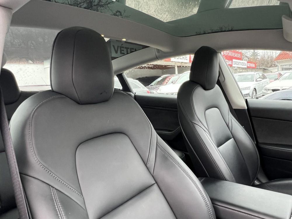 TESLA MODEL 3 RWD (Automata) 34e km. 2030-ig garancia