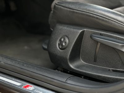 AUDI A4 Avant 2.0 TDI DPF EU5 S-line Vezetett szervizkönyv!