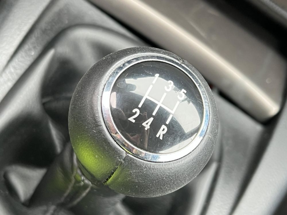 VOLKSWAGEN PASSAT 1.6 Comfortline Business