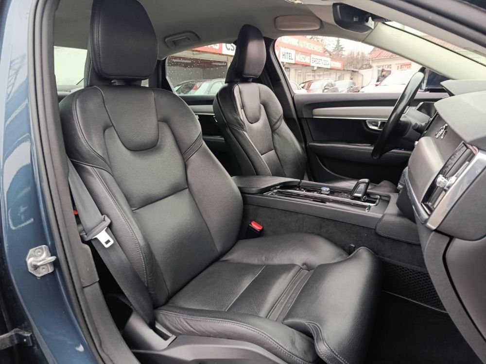 VOLVO S90 2.0 [B4] MHEV Inscription Geartronic harman/kardon hangrendszer. végig vezetett szervizkönyv