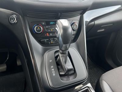FORD KUGA 1.5 EcoBoost Titanium (Automata) 91e km. M.o.-i. 1.tul. Márkaszervizelt. Téli nyári gumik. Magasan felszerelt!