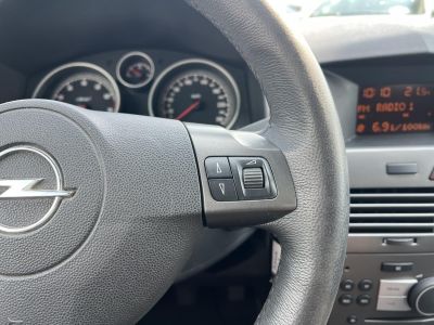 OPEL ASTRA H Caravan 1.6 Enjoy Rendszeresen karbantartott! Klíma Tempomat Alufelni Multikormány