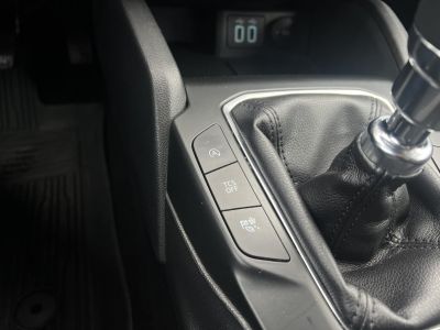 FORD FOCUS 1.0 EcoBoost Connected M.o.-i. 1.tul. Márkaszervizelt!