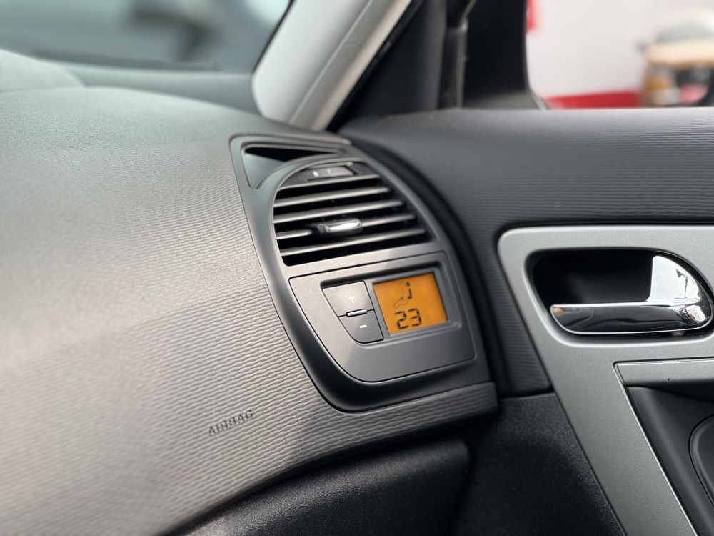 CITROEN C4 PICASSO Grand1.6 HDi Dynamique FAP (5 személyes ) Bluetooth. ülésfűtés. többzónás klíma