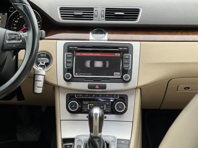 VOLKSWAGEN PASSAT VII 2.0 CR TDI Highline BMT DSG M.o.-i. világos belső. magas felszereltség!