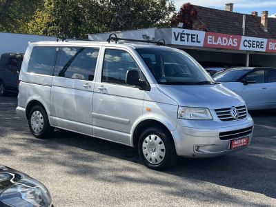 VOLKSWAGEN TRANSPORTER 2.5 TDI Mixto 'D.kab' AXE motorkód. vonóhorog. klíma. tetőcsomagtartó. 2 gyári kulcs!