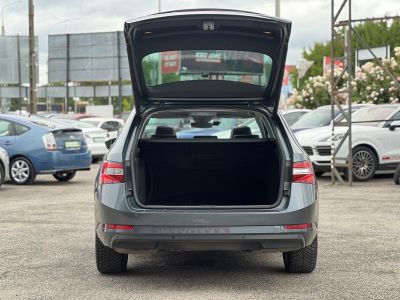 SKODA SUPERB Combi 2.0 TDI SCR Style 4x4 DSG 158e km. M.o.-i. panorámatető. üléshűtés. virtual cockpit. CARPLAY!