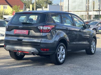 FORD KUGA 2.0 TDCi Titanium Technology AWD Magyarországi Gyári fényezés Carplay Szervízelt Vonógorog!