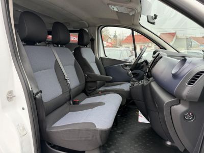 OPEL VIVARO 1.6 CDTI L1H1 2.7t Start-Stop Euro 6 (9 személyes) M.o.-i. 1.tul. Tempomat Klíma Tolatóradar