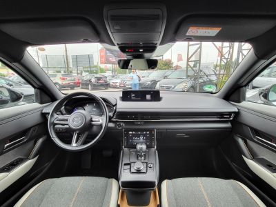 MAZDA MX-30 35,5kWh e-Skyactiv Advantage 14e km. LED Holttér HUD Kamera Keyless Ülésfűtés