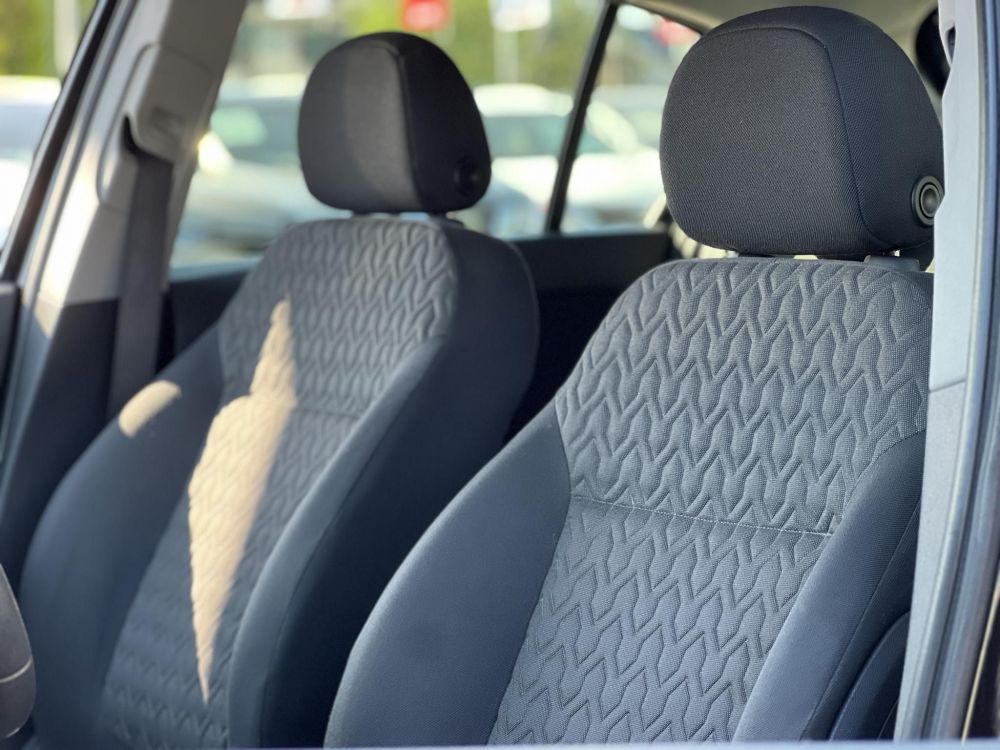 OPEL CORSA D 1.4 Selection Ülés- és Kormányfűtés. klíma