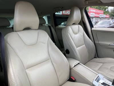 VOLVO XC60 2.4 D [D3] Kinetic Geartronic Klíma Tempomat világos bőr belső!LEGJOBB ÁRON!