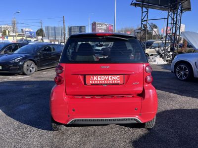 SMART FORTWO 1.0 Micro Hybrid Drive Pure Softouch COUPE 92e km. panoráma tető. frissen szervizelt