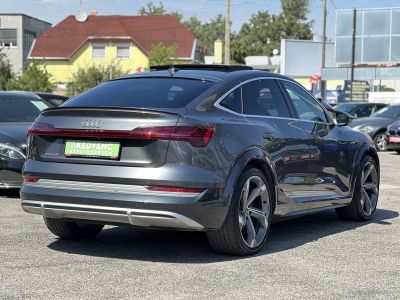 AUDI E-TRON Sportback 60 S quattro (Automata) 55e km. LED. panoráma tető. memória. CARPLAY. garanciális!