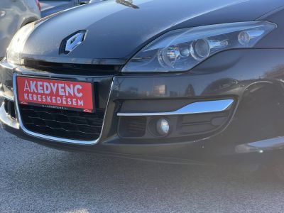RENAULT LAGUNA 1.5 dCi Expression EDC Klíma Tempomat Bluetooth Végig szervízelt!