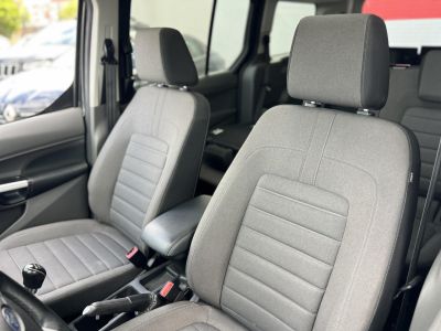 FORD CONNECT Tourneo230 1.5 TDCi L2 Titanium (7 személyes ) 79e km. M.o.-i. Márkaszervizelt előélet!