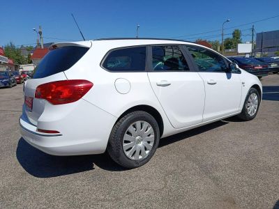 OPEL ASTRA J 1.6 Enjoy M.o.-i. Klíma Tempomat Bluetooth Esőszenzor! 7-8L/100km