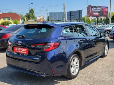 TOYOTA COROLLA Touring Sports 1.8 Hybrid Comfort Business e-CVT LED Tempomat Kamera Keyless Carplay Ülésfűtés Bluetooth